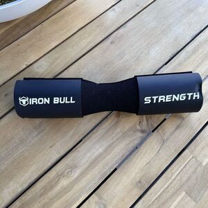 Iron‎ bull  Barbell Pad For Neck Shoulder for Squats Lunges Black Barbell Pad